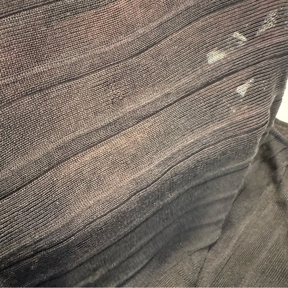 Longchamp Women’s Black Sheer Cap Sleeve Top Size Medium - Picture 10 of 10